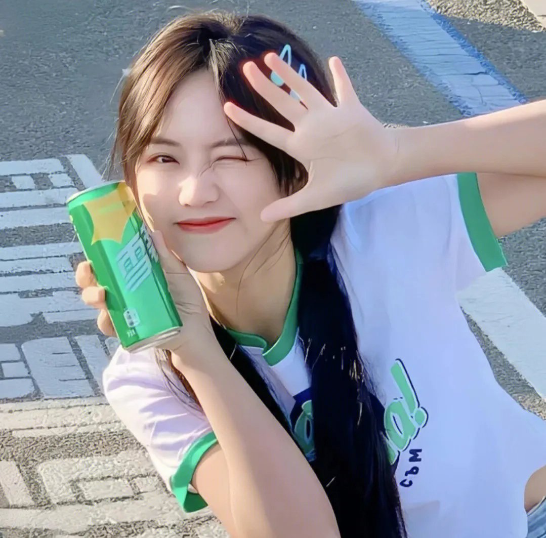 穿越九零捡老公：飞行员小姐是王牌